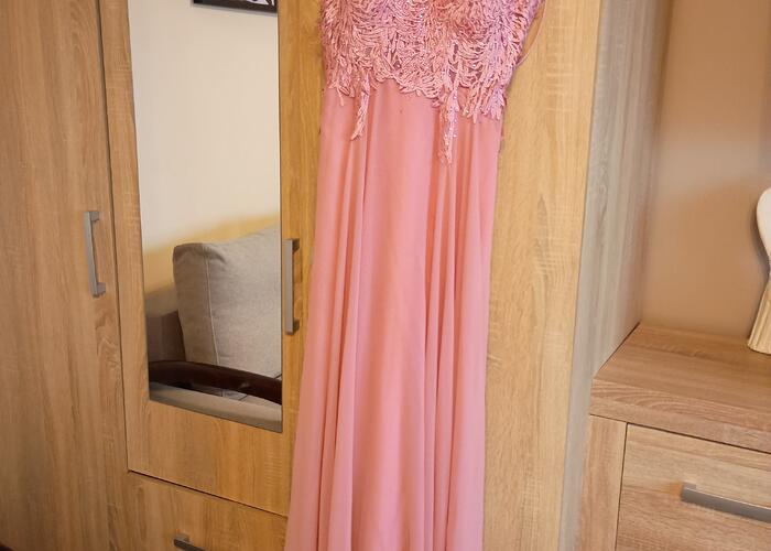 Grajewo ogłoszenia: Sprzedam sukienkę długa widoczną na zdjęciu córka miała tylko...