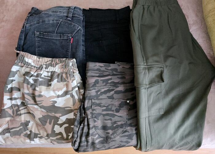 Grajewo ogłoszenia: Odsprzedam ciuchy, rozmiar 44-46 duże. Sukienki, spódnica- dobre...