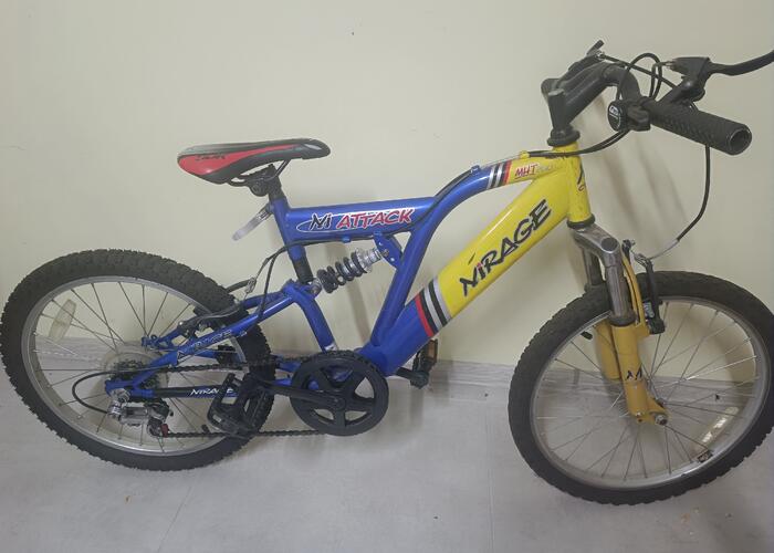 Grajewo ogłoszenia: Rower z przerzutkami koła 20 cali.