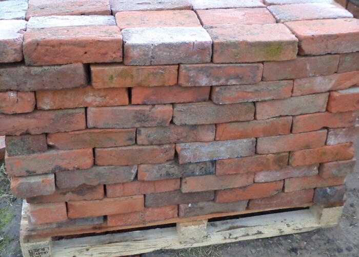 Grajewo ogłoszenia: Sprzedam cegłę czerwoną poniemiecką dobrze paloną (dźwięczna).